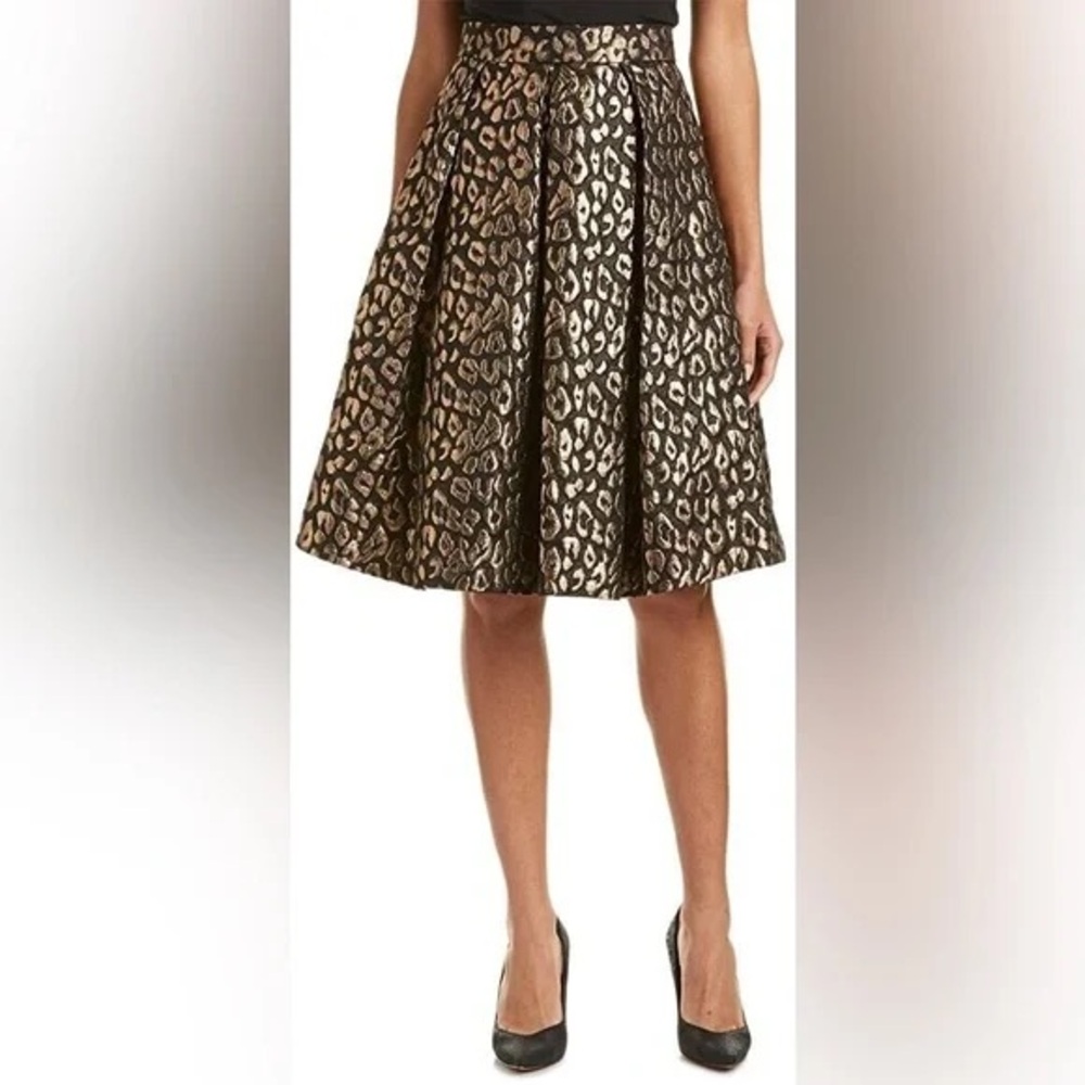 Eliza J NWT Elegant Leopard Print Skirt